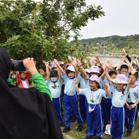 Kegiatan Outdoor Study Kelas II ke D'Fidau Park Riau | SD METTA MAITREYA